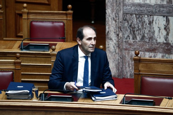 Απόστολος Βεσυρόπουλος: Διήμερο πένθος στον δήμο Αλεξάνδρειας – Μεσίστιες οι σημαίες