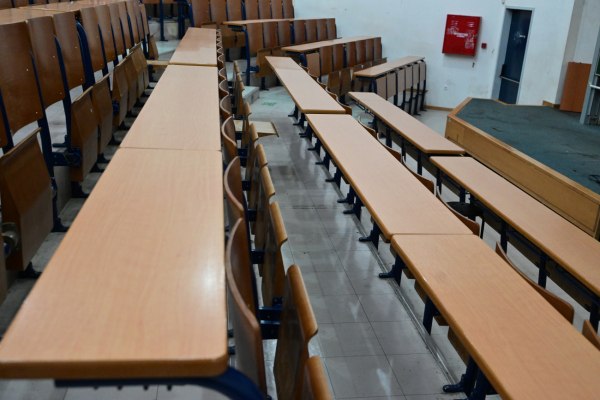 Ζαχαριάδης: Ο Μητσοτάκης το 2019 κατήργησε τη δημόσια Νομική Πάτρας – Με τα ιδιωτικά ιδρύονται 3 Νομικές