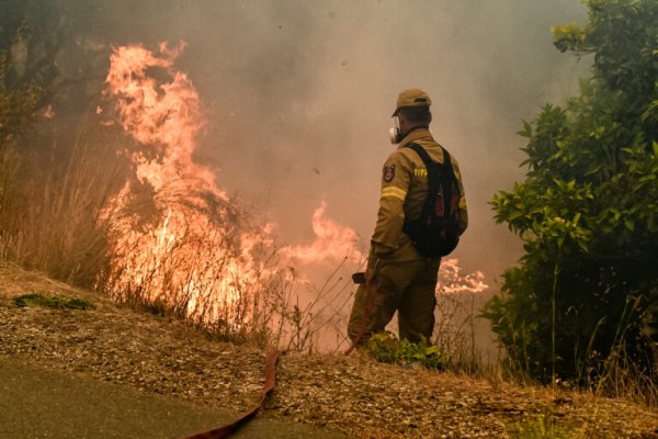 Συναγερμός στην Πολιτική Προστασία για τον κίνδυνο πυρκαγιών την Παρασκευή – Ενίσχυση τοπικών δυνάμεων