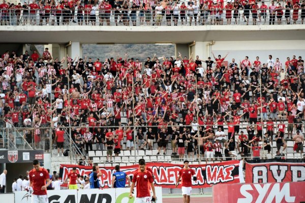 Ο κόσμος του Ολυμπιακού «εξαφανίζει» τα εισιτήρια για το ματς στον Βόλο – «Έφυγαν» πάνω από 8.000