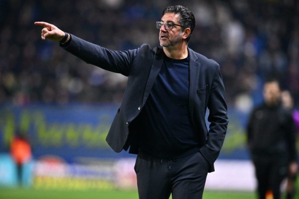 Ο Ρούι Βιτόρια χοροπηδούσε μπροστά στην εξέδρα με τους οπαδούς του Παναθηναϊκού (vid)