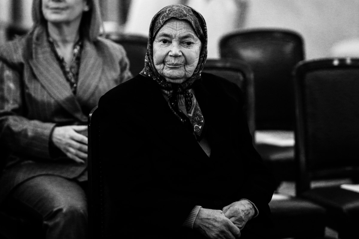 Μια «υπόκλιση» στην αλληλεγγύη και την ανθρωπιά της Αθηνάς Παπαχρήστου