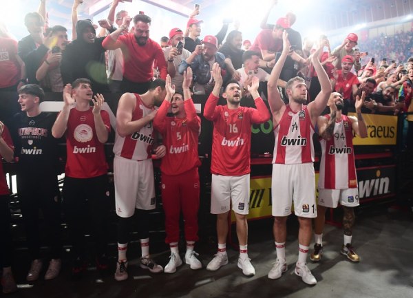 Ολυμπιακός: Οι αριθμοί στις φανέλες των παικτών για τη νέα σεζόν (pic)