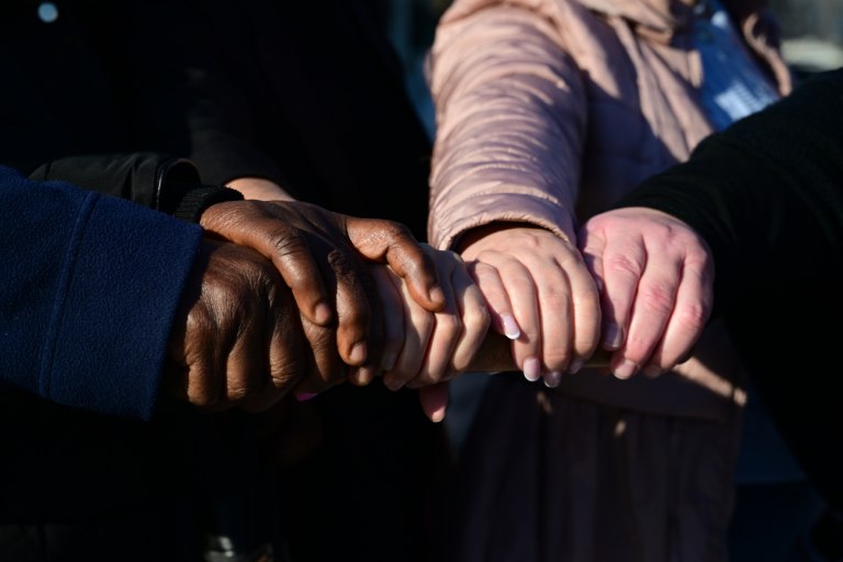 ΣΥΡΙΖΑ για επιστολή ΜΚΟ σε Μητσοτάκη: Να απομακρυνθεί η κυβέρνηση από την ακροδεξιά μεταναστευτική πολιτική