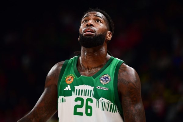 Ξέσπασε ο Λεσόρ για τη φάση που έκρινε τον τελικό του Eurobasket U18: «Είναι τρελό να χάσεις το σφύριγμα»