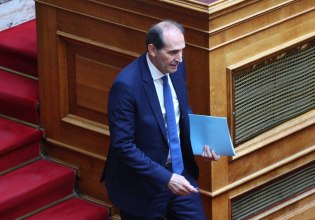 Kids Save Lives για θάνατο Βεσυρόπουλου: Χωρίς απινιδωτή «έφυγε» ο «πολιτικός των απινιδωτών»