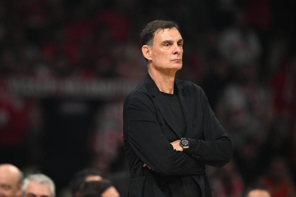 Νέα σενάρια για Ολυμπιακό: «Αυτές είναι οι δύο προσθήκες που θέλει να κάνει ο Μπαρτζώκας»