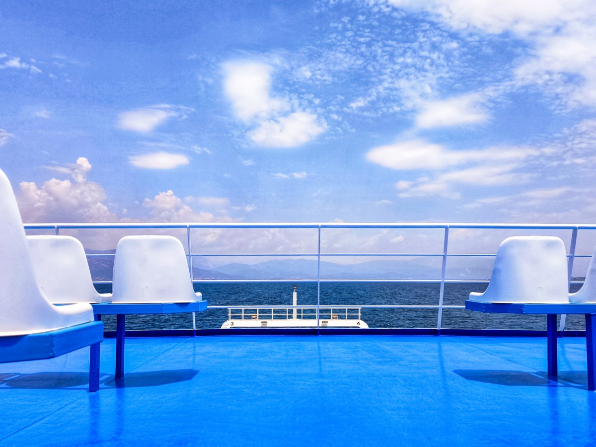 Κικίλιας: Εντατικοποιούνται οι έλεγχοι στα ημερόπλοια – Νέα εγκύκλιος στο Λιμενικό