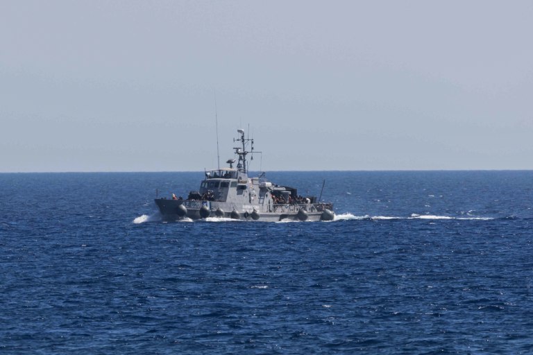 Χίος: Βίντεο – ντοκουμέντο από την στιγμή που ο κρατούμενος πέφτει στη θάλασσα για να δραπετεύσει