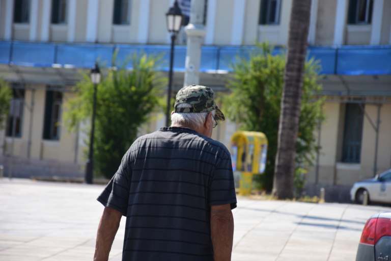 Σέρρες: Εξαπάτησαν ηλικιωμένο – Συνελήφθησαν τρία άτομα, αναζητείται μία γυναίκα