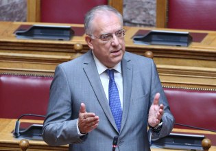 Θεοδωρικάκος: Στην ΑΑΔΕ για είσπραξη τα πρώτα 43 εκατ. ευρώ από επενδύσεις που δεν ολοκληρώθηκαν