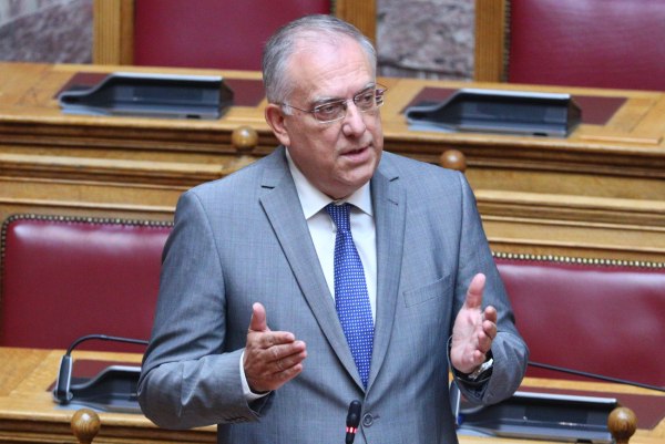 Θεοδωρικάκος: Στην ΑΑΔΕ για είσπραξη τα πρώτα 43 εκατ. ευρώ από επενδύσεις που δεν ολοκληρώθηκαν