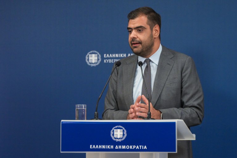 Δεν θα πάνε Έλληνες στρατιώτες στην Ουκρανία, λέει ο Π. Μαρινάκης