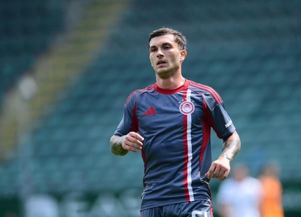 Γκάμπριελ Στρεφέτσα: Η πρώτη του εμφάνιση με την φανέλα του Ολυμπιακού (pics)