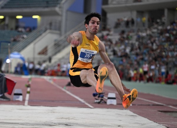 Τεντόγλου: Κατέκτησε τον 8ο τίτλο του στην Ελλάδα, με μόνο δύο προσπάθειες στον τελικό του μήκους (vids)