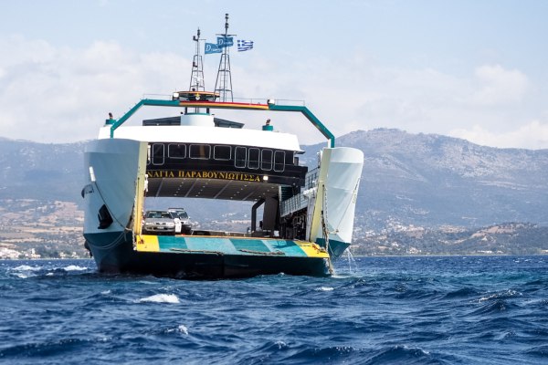 ΣΥΡΙΖΑ για ατύχημα φέρι μποτ στα Νέα Στύρα: Να ενισχυθούν τα μέτρα ασφαλείας στην ακτοπλοΐα