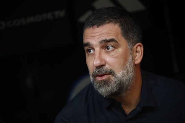 Παράπονα από τον Τουράν για τον διαιτητή: «Δεν ξέρει τόσο καλά από ποδόσφαιρο»