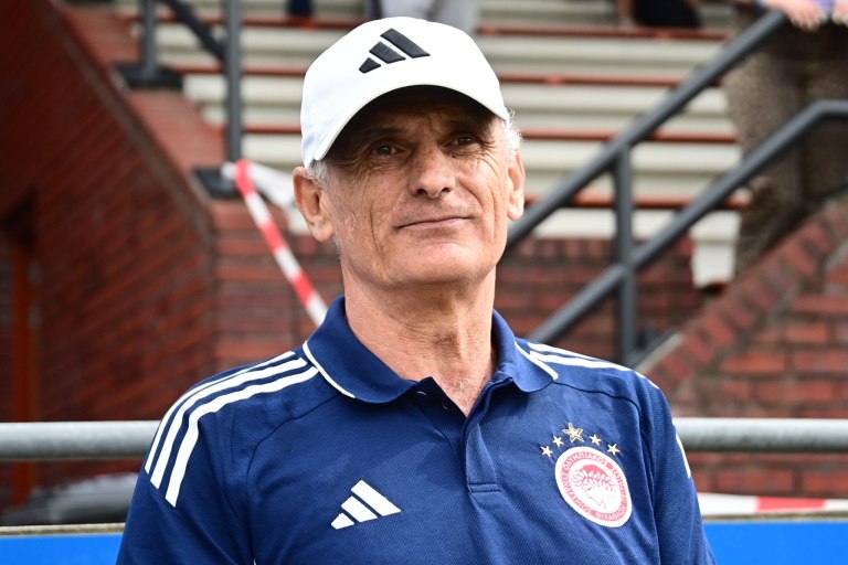 Ολυμπιακός: Δίπλα στην ομάδα ο κόσμος – Αποθέωση για Μεντιλίμπαρ