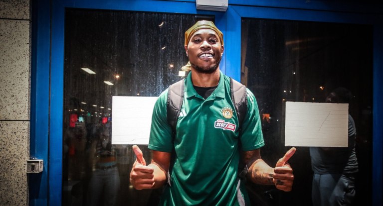 Η πρώτη μέρα του Ρισόν Χόλμς στον Παναθηναϊκό (vid)