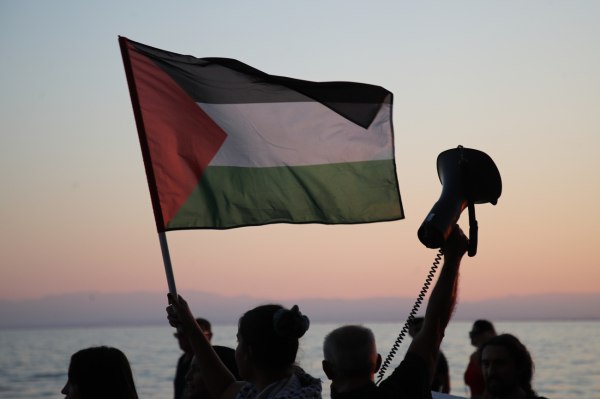 ΣΥΡΙΖΑ: Με τις κινητοποιήσεις για την Παλαιστίνη ο ελληνικός λαός έστειλε μήνυμα ειρήνης και δικαιοσύνης