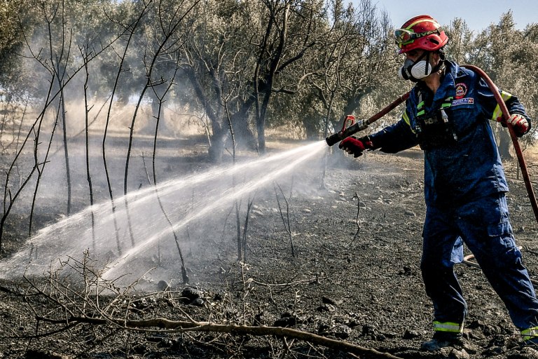 Πολύ υψηλός κίνδυνος πυρκαγιάς στη μισή χώρα – Το καμπανάκι της Πολιτικής Προστασίας