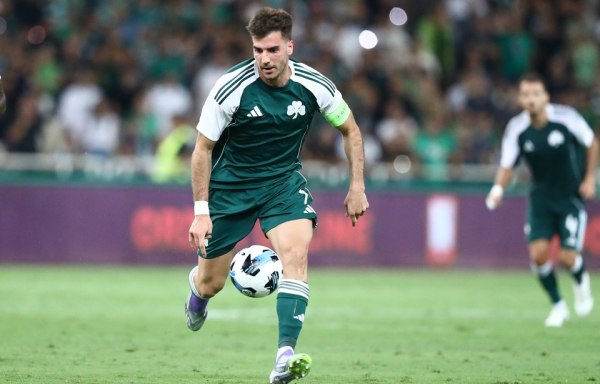 Πρωτοσέλιδο στην Α Bola ο Ιωαννίδης: «Βασικός υποψήφιος για τη Σπόρτινγκ» (pic)