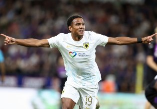 Ο Ελίασον ισοφάρισε σε 1-1 για την ΑΕΚ (vid)