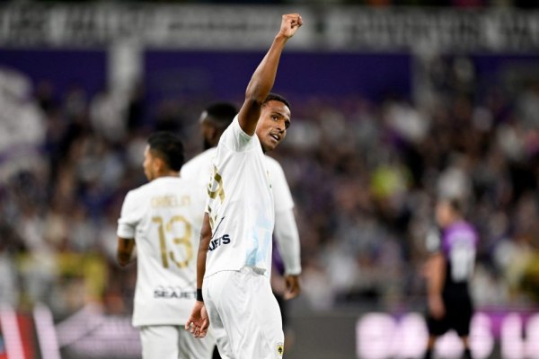 Ελίασον: «Ο Στρακόσα μας έδωσε αυτοπεποίθηση – Απομένει άλλο ένα ημίχρονο»