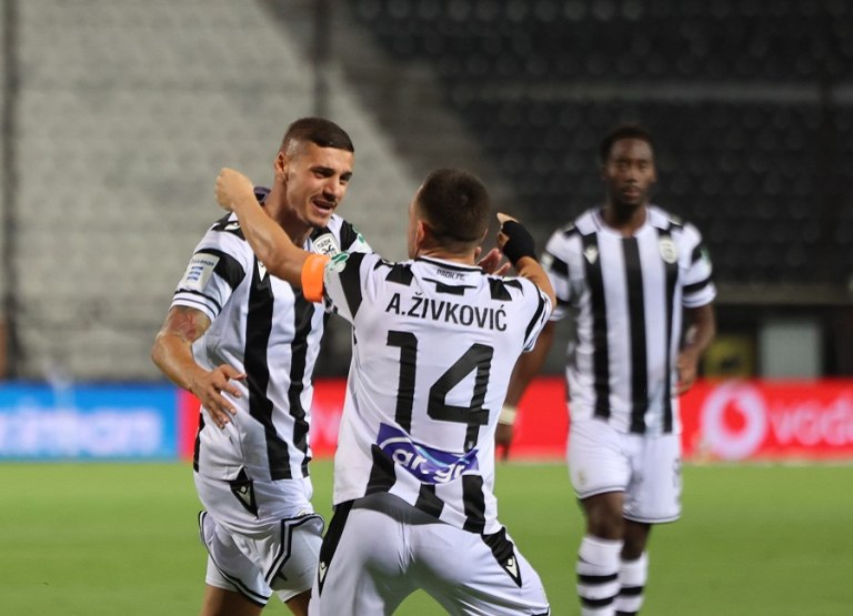 Super League: Πώς διαμορφώθηκε η βαθμολογία μετά τις νίκες της ΑΕΚ και του ΠΑΟΚ