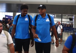 «Πέταξε» για Κύπρο και για διάκριση στο Eurobasket η Εθνική (pics)