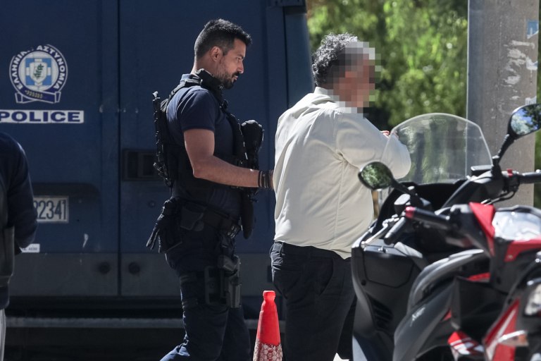 Παλλήνη: Προφυλακίστηκε ο 48χρονος δημοτικός υπάλληλος που κατηγορείται για εμπρησμούς