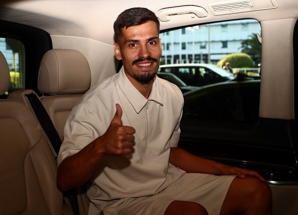 Έφτασε στην Ελλάδα ο Πάντοβιτς: «Ήρθα στον Παναθηναϊκό γιατί έχω μεγάλους στόχους»