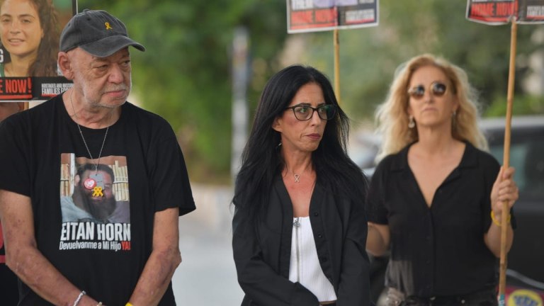 «Νετάνιαχου, αν ο γιος μου επιστρέψει σε σάκο…» – Μητέρα ομήρου προειδοποιεί τον Ισραηλινό πρωθυπουργό