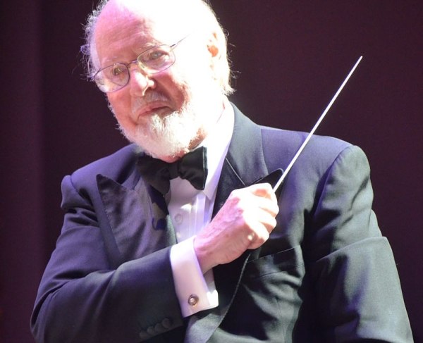 Τζον Γουίλιαμς: O συνθέτης του soundtrack των Star Wars παρουσίασε το πρώτο του κονσέρτο για πιάνο – στα 93 του χρόνια