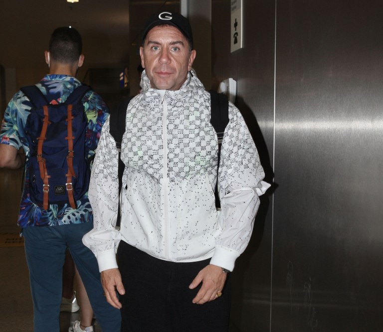 Γιώργος Μαζωνάκης: Εξιτήριο από την ψυχιατρική κλινική – Τι δήλωσε στην έξοδό του