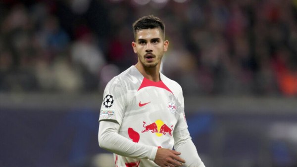 Στην Έλτσε ο Αντρέ Σίλβα που γράφτηκε για τον ΠΑΟΚ