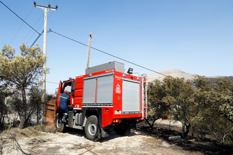 Φωτιά: Παραμένει υψηλός ο κίνδυνος για αύριο Δευτέρα – Στο πορτοκαλί επτά περιοχές