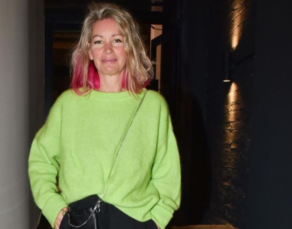 Άριελ Κωνσταντινίδη: Η ηθοποιός που έγινε ξανά μητέρα στα 53 της χρόνια φωτογραφίζει την κόρη της