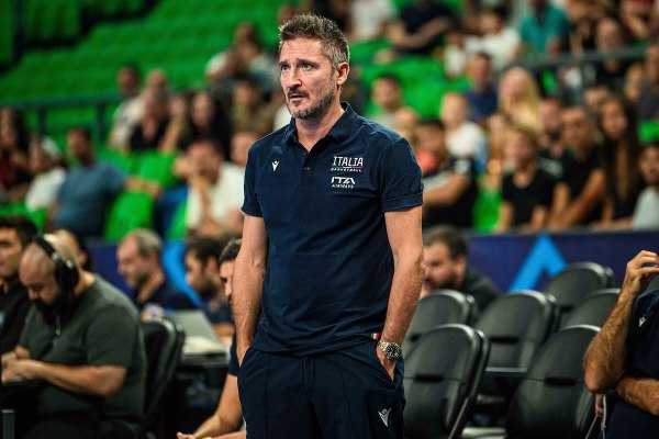 Ποτζέκο: «Θα σταματήσουμε τον Γιάννη με… ελεύθερο σκοπευτή στην οροφή»