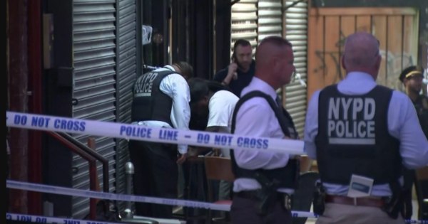 Νέα Υόρκη: Τρεις νεκροί και εννέα τραυματίες από πυροβολισμούς έξω από νυχτερινό κέντρο