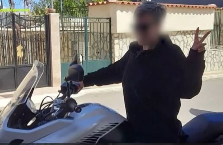 Αταλάντη: Αυτοκίνητο παραβίασε STOP και σκότωσε 32χρονη μητέρα – Τι είπε ο σύζυγος του θύματος