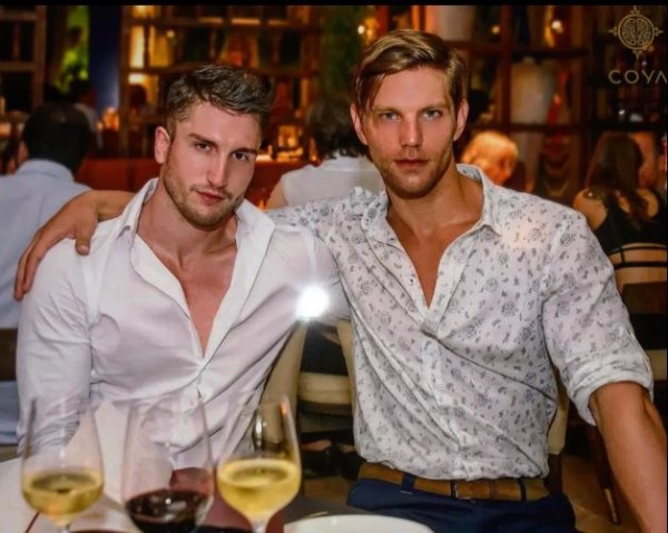 Νέα Υόρκη: 34χρονος βρέθηκε νεκρός με πολλαπλές μαχαιριές σε τουαλέτα διαμερίσματος – Συνελήφθη ο σύζυγός του