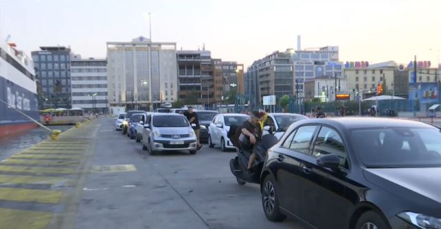 Απαγόρευση απόπλου από Πειραιά, Ραφήνα, Λαύριο λόγω των θυελλωδών ανέμων