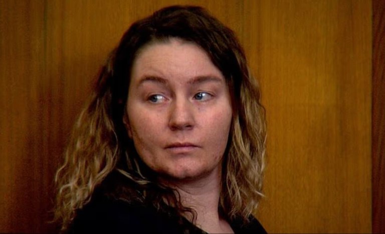 Ιλινόις: Δασκάλα βίασε 11χρονο μαθητή της – Πώς την παγίδευσε η αστυνομία