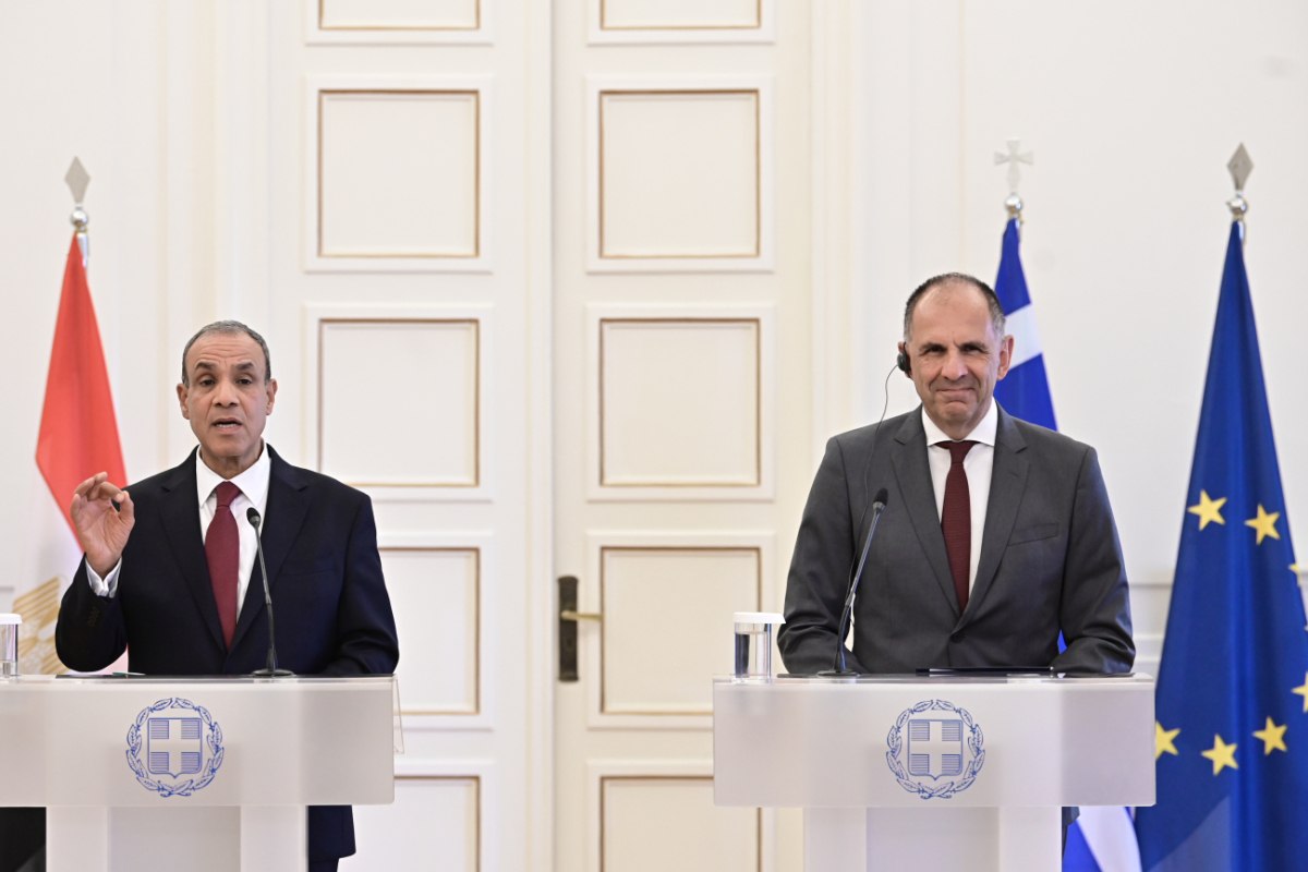 Συμφωνία για τη Μονή Σινά προανήγγειλε ο Αιγύπτιος υπουργός Εξωτερικών στην συνάντηση με τον Γεραπετρίτη