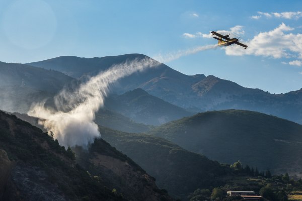 Υπό έλεγχο τέθηκε η φωτιά στη Μάνη