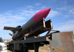 «Ο εχθρός θα εκπλαγεί» – Η Ουκρανία καμαρώνει για πύραυλο που μπορεί να χτυπήσει βαθιά στη Ρωσία