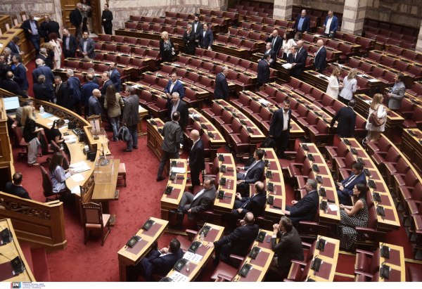 ΟΠΕΚΕΠΕ: Πολιτική αντιπαράθεση για τις κυβερνητικές μεθοδεύσεις ευτελισμού της κοινοβουλευτικής διαδικασίας