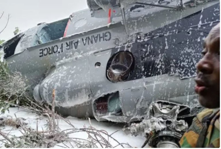 Συντριβή ελικοπτέρου στην Γκάνα – Νεκροί οι υπουργοί Άμυνας και Περιβάλλοντος