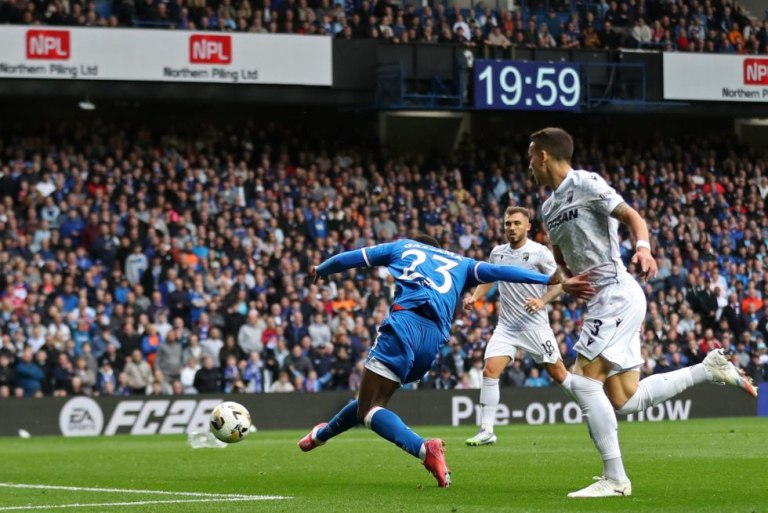 Ρέιντζερς – Βικτόρια Πλζεν 3-0: Πάρτι πρόκρισης για τους Σκωτσέζους